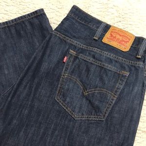 Men’s Levi’s 569, excellent condition!